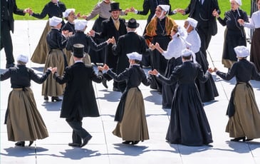 Danses et Costumes de Bretagne