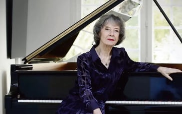 "Clair de lune" • Anne Queffélec  Bach, Chopin, Satie, Haendel, Debussy