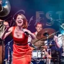 Bal swing avec Yellow Bounce et The Sassy Swingers
