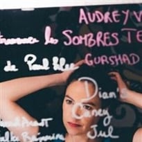 Audrey Vernon dans Comment traverser les sombres temps