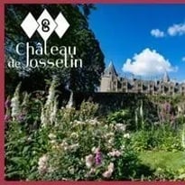 Bal des fleurs et escrime au château de Josselin