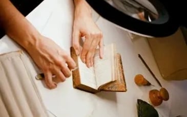 Sauver les archives papiers et livres anciens