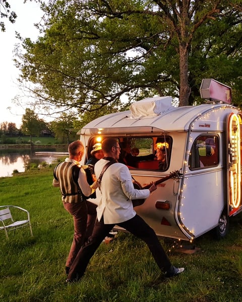 La Caravane Juk’box // Les Frères Scopitone
