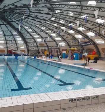De l'Hôtel Gabriel à la piscine Tournesol, visite à vélo