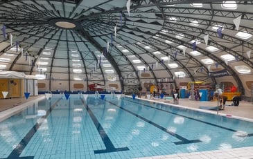 De l'Hôtel Gabriel à la piscine Tournesol, visite à vélo