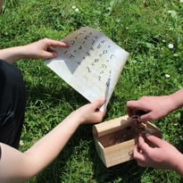 Jeu de piste, Gardiens de la mémoire