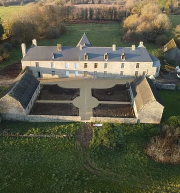 Visite du Château de Saint Quijeau et découverte des artisans